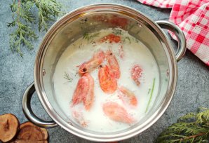 Креветки в молоке