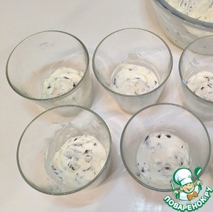 Десерт с творогом, маскарпоне и малиновым соусом Десерт с творогом, маскарпоне и малиновым соусом