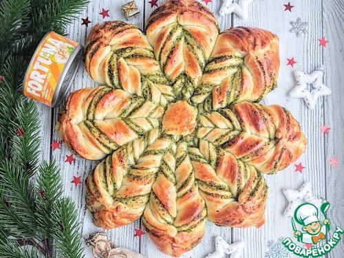 Пирог со шпинатом и тунцом "Снежинка" Пирог со шпинатом и тунцом "Снежинка"