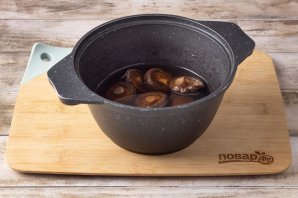 Макароны с грибами и овощами на сковороде Макароны с грибами и овощами на сковороде