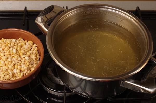 Гороховый суп с беконом