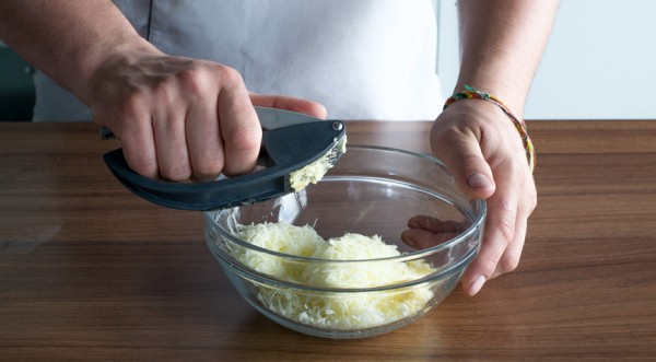 Рулетики из баклажанов с сыром, пошаговый рецепт с фото на 95 ккал