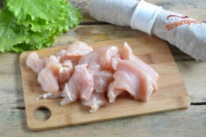 Салат Цезарь с курицей и сухариками Салат Цезарь с курицей и сухариками