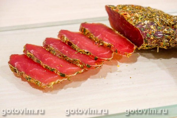 Сыровяленая свиная вырезка Сыровяленая свиная вырезка