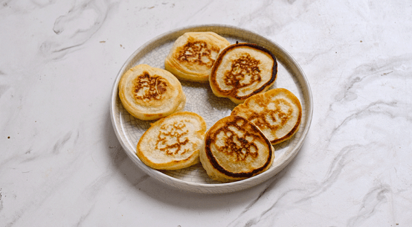 Оладьи на айране, пошаговый рецепт с фото