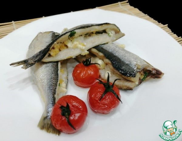 Салака или сардина фаршированная брынзой