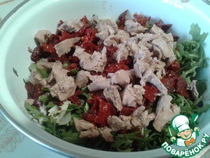 Салат "Гурман" из печени трески Салат "Гурман" из печени трески