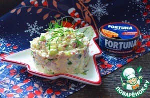 Салат с копчёным тунцом Салат с копчёным тунцом