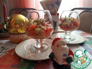 Салат-закуска из тунца и помидора Салат-закуска из тунца и помидора