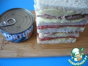 Сэндвичи "Рождественские елки" с тунцом Сэндвичи "Рождественские елки" с тунцом