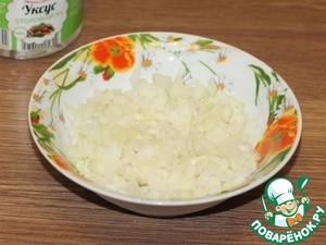 Слоёный салат на праздничный стол Слоёный салат на праздничный стол