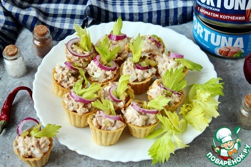 Тарталетки с тунцом и огурцом Тарталетки с тунцом и огурцом