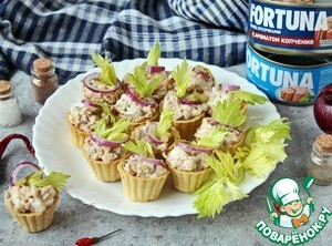 Тарталетки с тунцом и огурцом Тарталетки с тунцом и огурцом