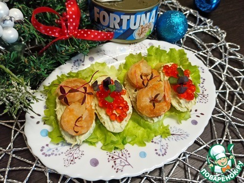 Тосты с авокадо-тунцовым паштетом и креветками Тосты с авокадо-тунцовым паштетом и креветками