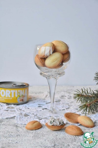 Закусочные орешки с тунцом и рикоттой