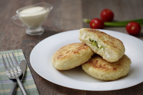 Картофельные зразы с яйцом и луком