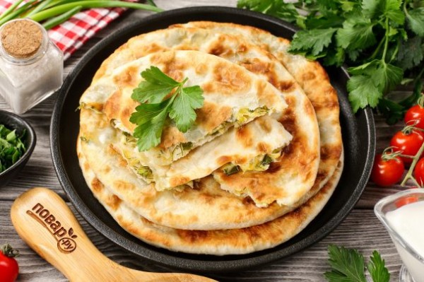 Заварные лепёшки с сыром и зеленью Заварные лепёшки с сыром и зеленью