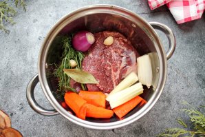 Говяжьи щечки Говяжьи щечки