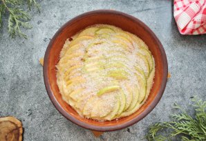 Альмойшавена с яблоками