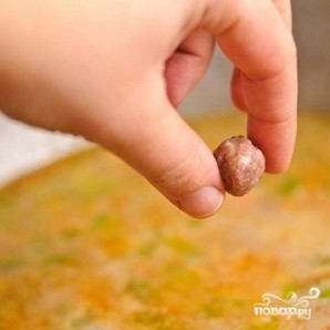 Суп с фрикадельками и помидорами Суп с фрикадельками и помидорами