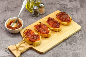 Испанские бутерброды "Пинчос" Испанские бутерброды "Пинчос"