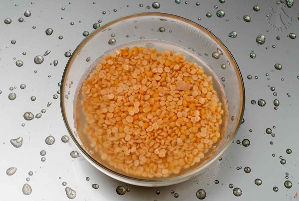 Гороховый суп с копчеными ребрышками Гороховый суп с копчеными ребрышками