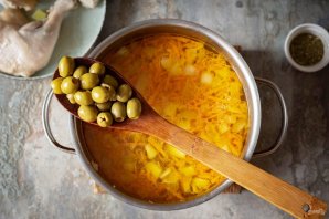 Суп с рисом и оливками Суп с рисом и оливками