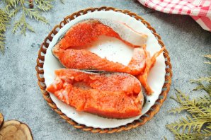 Медальоны из форели Медальоны из форели