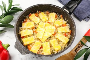 Лапша быстрого приготовления с сыром Лапша быстрого приготовления с сыром