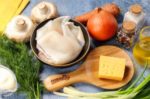 Кальмары фаршированные грибами на сковороде Кальмары фаршированные грибами на сковороде