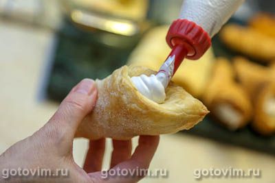 Слоеные трубочки с белковым кремом Слоеные трубочки с белковым кремом
