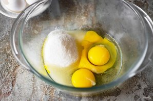 Манник с вишней в мультиварке Манник с вишней в мультиварке