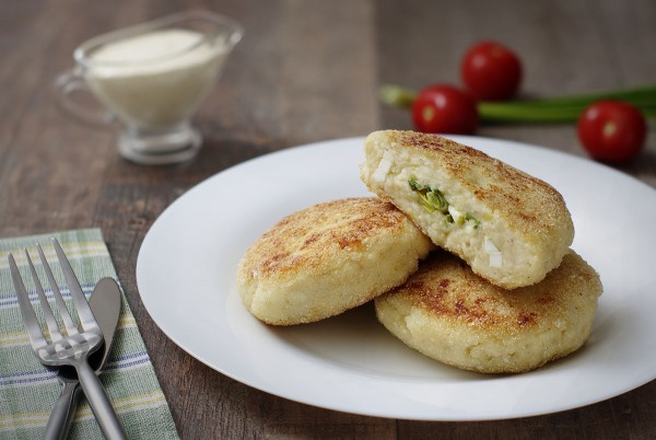 Картофельные зразы с яйцом и луком