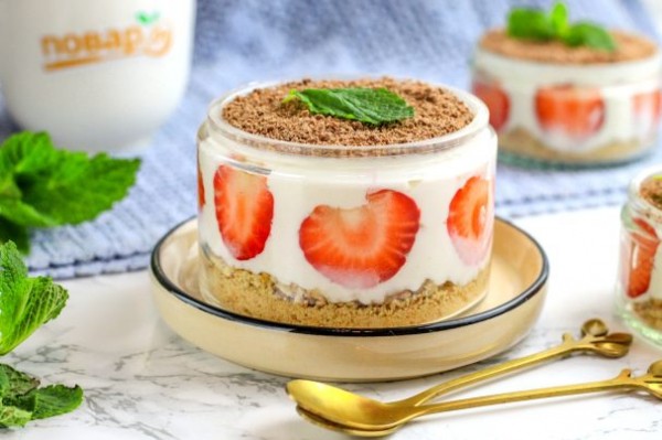 Торт в баночке "Творожный фрезье" Торт в баночке "Творожный фрезье"