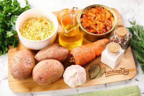 Суп с килькой в томате с вермишелью Суп с килькой в томате с вермишелью