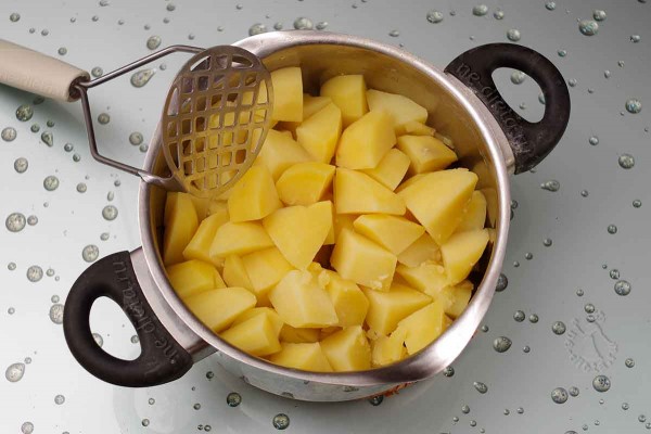 Картофельные котлеты с яйцом Картофельные котлеты с яйцом