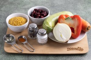 Булгур с кабачками, сладким перцем и фасолью Булгур с кабачками, сладким перцем и фасолью