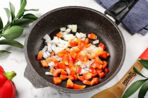 Лапша быстрого приготовления с сыром Лапша быстрого приготовления с сыром