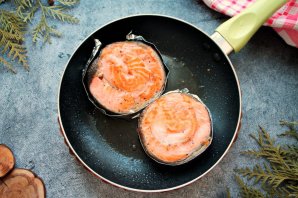 Медальоны из форели Медальоны из форели