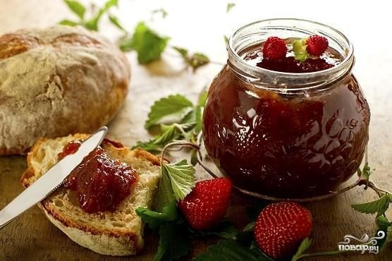 Джем из земляники Джем из земляники