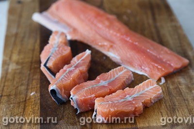 Лосось, запеченный в сливках