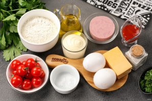 Пицца на сковороде без сметаны и кефира за 10 минут Пицца на сковороде без сметаны и кефира за 10 минут