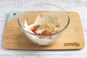 Чипсы в духовке из лаваша Чипсы в духовке из лаваша