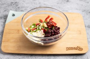 Салат из фасоли по-болгарски Салат из фасоли по-болгарски