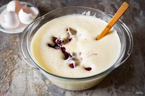 Манник с вишней в мультиварке Манник с вишней в мультиварке