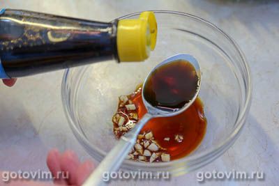 Тайский салат из зеленого манго с арахисом