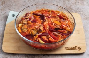 Соус "Демиглас" из овощей Соус "Демиглас" из овощей