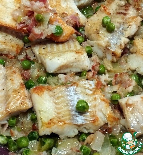 Минтай с зеленым горошком и беконом Минтай с зеленым горошком и беконом
