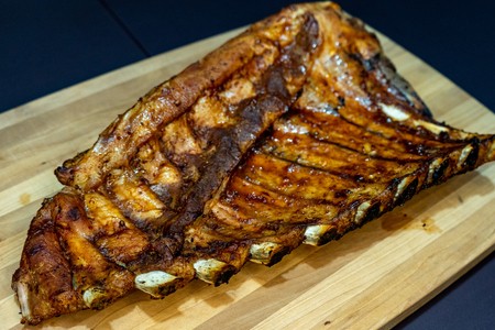 Запеченные свиные ребрышки в духовке Запеченные свиные ребрышки в духовке