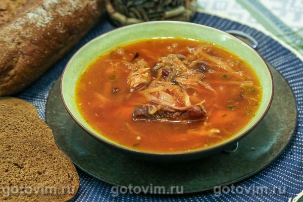 Борщ с фасолью и копченостями Борщ с фасолью и копченостями